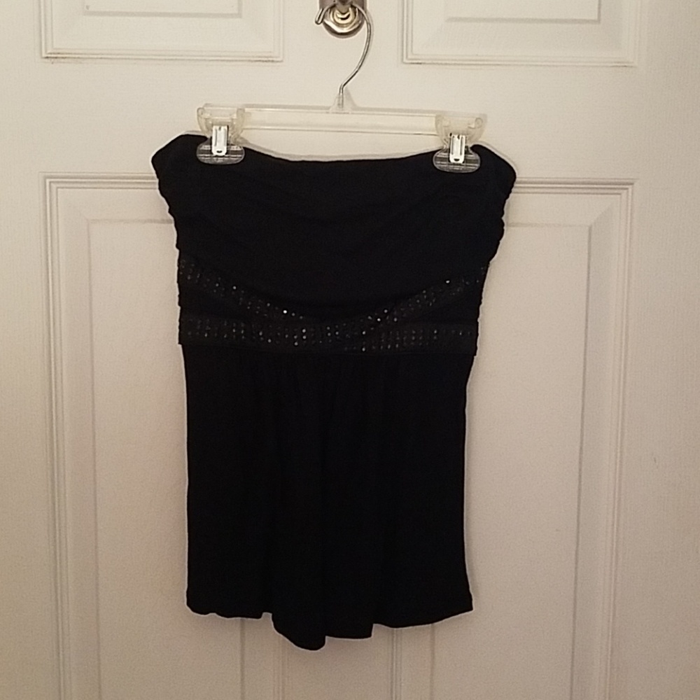 Strapless top